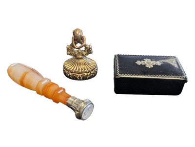 Lot 489 - COLLECTION OF 20TH CENTURY VINTAGE CURIOS