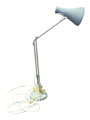 Lot 581 - MID CENTURY ANGLEPOISE LAMP