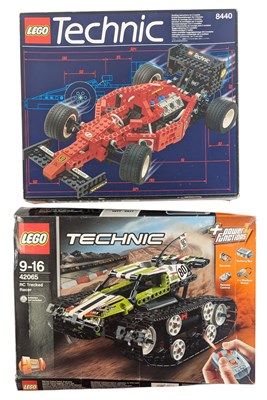 Lot 545 - LEGO - x2 BOXED TECHNIC SETS NO. 8440 & 42065