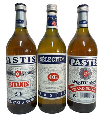 Lot 158 - PASTIS APERITIF ANISE - THREE VINTAGE BOTTLES, TO INCLUDE GRAND SOLEIL AND SELECTION