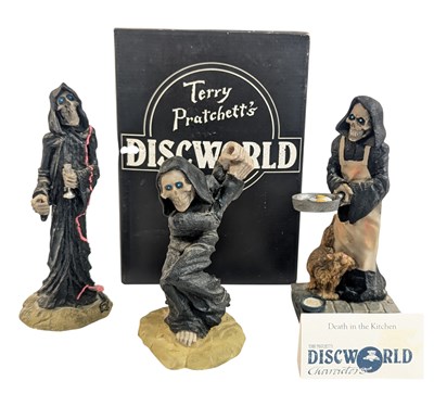 Lot 599 - DISCWORLD - x3 TERRY PRATCHETT CLARECRAFT CHARACTER FIGURES