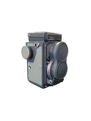 Lot 417 - ROLLEI, GERMANY - VINTAGE ROLLEIFLEX GREY BABY 4X4 TLR CAMERA