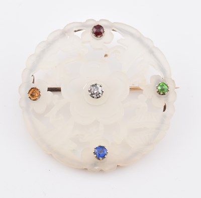 Lot 48 - EARLY 20TH CENTURY JADE & GEM SET BROOCH PIN
