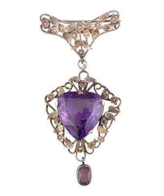 Lot 58 - ARTS & CRAFTS SILVER AMETHYST HEART BROOCH PIN