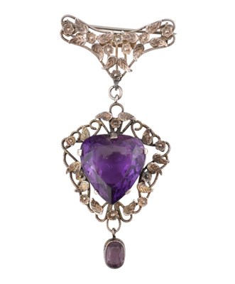 Lot 58 - ARTS & CRAFTS SILVER AMETHYST HEART BROOCH PIN