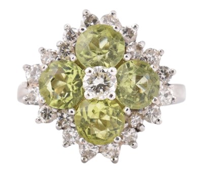 Lot 9 - 18CT WHITE GOLD DIAMOND & PERIDOT CLUSTER RING