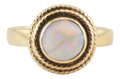 Lot 296 - 18CT GOLD & OPAL CABOCHON RING