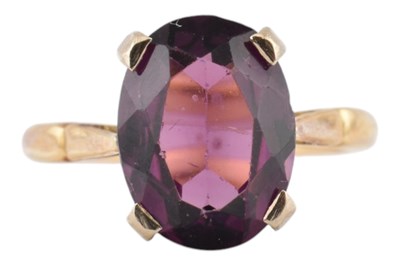 Lot 303 - 18CT GOLD & PURPLE PASTE RING