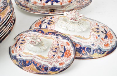 Lot 2 - WELBECK - J.H.W & SONS - 20TH CENTURY SEMI-PORCELAIN DINNER SERVICE