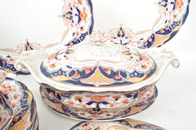 Lot 2 - WELBECK - J.H.W & SONS - 20TH CENTURY SEMI-PORCELAIN DINNER SERVICE