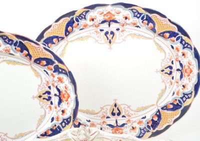 Lot 2 - WELBECK - J.H.W & SONS - 20TH CENTURY SEMI-PORCELAIN DINNER SERVICE
