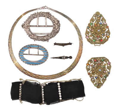 Lot 359 - COLLECTION OF BUCKLES & BROOCH PINS
