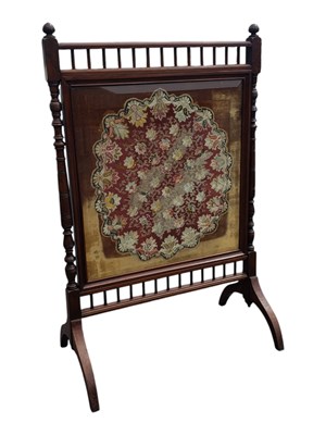 Lot 937 - 19TH CENTURY VICTORIAN MAHOGANY FIRE SCREEN