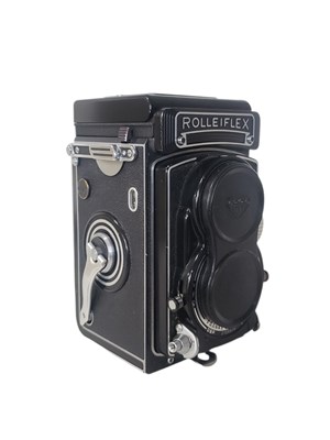 Lot 449 - ROLLEI, GERMANY - VINTAGE ROLLEIFLEX T TLR CAMERA