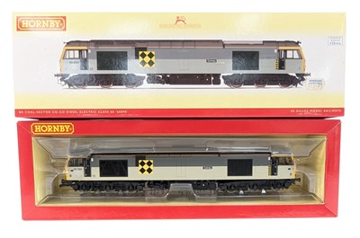 Lot 176 - MODEL RAILWAY - HORNBY OO GAUGE 'QUINAG' LOCOMOTIVE