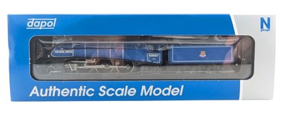 Lot 110 - MODEL RAILWAY - BOXED DAPOL N GAUGE LOCOMOTIVE - 'SIR NIGEL GRESLEY'