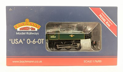 Lot 282 - MODEL RAILWAY - BACHMANN OO GAUGE USA CLASS LOCOMOTIVE