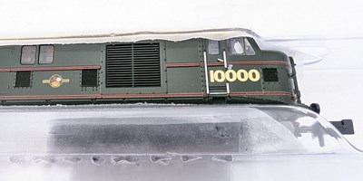 Lot 380 - MODEL RAILWAY - x2 BOXED GRAHAM FARISH N GAUGE DIESEL LOCOMOTIVES