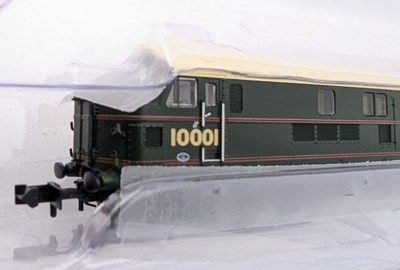 Lot 380 - MODEL RAILWAY - x2 BOXED GRAHAM FARISH N GAUGE DIESEL LOCOMOTIVES