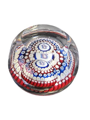 Lot 188 - 20TH CENTURY WHITEFRIARS SILVER JUBILEE GLASS PAPERWEIGHT