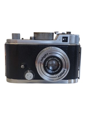 Lot 460a - OTTO BERNING, GERMANY - 1930S ROBOT II 35MM MINIATURE CAMERA