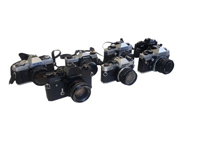 Lot 458a - COLLECTION OF VINTAGE 35MM SLR CAMERAS