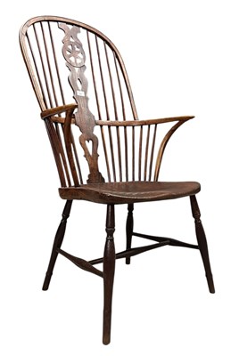 Lot 382 - VICTORIAN 19TH CENTURY BEECH & ELM WOOD WINDSOR COMB BACK CHAIR