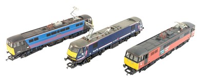 Lot 287 - MODEL RAILWAY - X3 HORNBY OO GAUGE MODEL RAILWAY LOCOMOTIVES