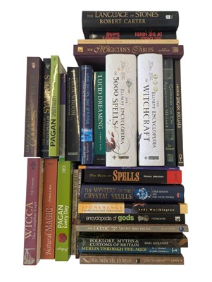 Lot 276 - COLLECTION OF CONTEMPORARY WITCHCRAFT, WICCA, MYTHICAL, ETC RELATED BOOKS