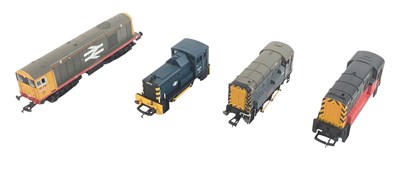Lot 299 - MODEL RAILWAY - X4 HORNBY OO GAUGE LOCOMOTIVES
