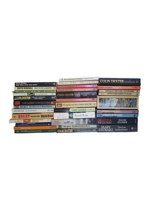 Lot 270 - COLLECTION OF VINTAGE CRIME / FANTASY / SCI-FI FICTION NOVELS