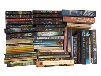Lot 261 - COLLECTION OF LATE 20TH / 21ST CENTURY SCI-FI & FANTASY FICTION NOVELS