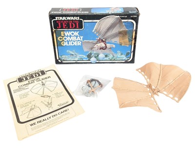 Lot 651 - STAR WARS - ORIGINAL VINTAGE EWOK COMBAT GLIDER PLAYSET