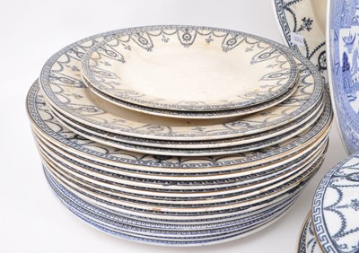 Lot 7 - COLLECTION OF VINTAGE WEDGWOOD SEMI-PORCELAIN DINNERWARE
