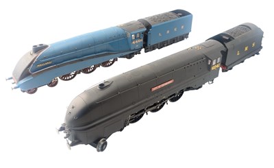 Lot 449 - MODEL RAILWAY - x2 HORNBY OO GAUGE LOCOMOTIVES INC MALLARD