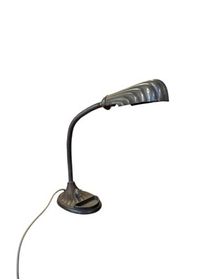 Lot 226 - ART DECO SCALLOP GOOSE NECK TABLE LAMP