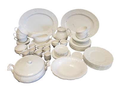 Lot 96 - VINTAGE WEDGWOOD COUNTRYWARE DINNER SERVICE