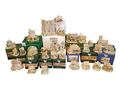 Lot 220 - LILLIPUT LANE - LARGE COLLECTION OF LATE 20TH CENTURY COTTAGE FIGURES