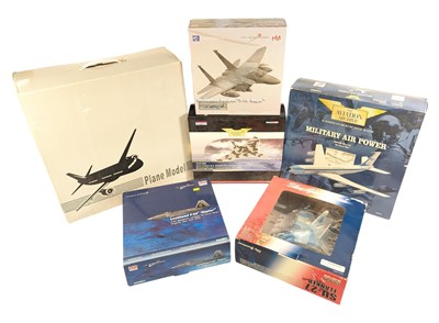 Lot 410 - DIECAST - COLLECTION OF AVIATION INTEREST DIECAST MODELS