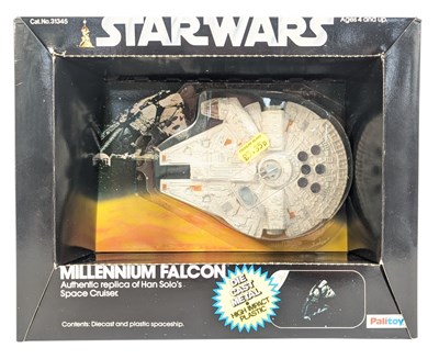 Lot 779 - STAR WARS - ORIGINAL VINTAGE CARDED MILLENNIUM FALCON DIECAST