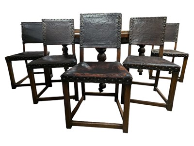 Lot 885 - 19TH CENTURY VICTORIAN OAK EXTENDING DINING TABLE WITH EIGHT LEATHER OAK DINING CHAIRS