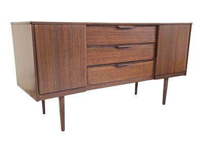 Lot 600 - AUSTINSUITE FURNITURE - MID CENTURY TEAK SIDEBOARD CREDENZA