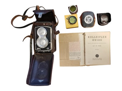 Lot 255 - 1940S ROLLEIFLEX AUTOMAT MODEL 3 TLR CAMERA & ACCESSORIES