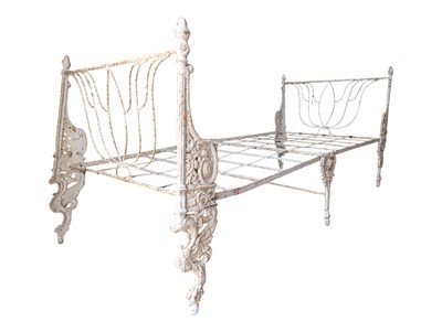 Lot 890 - 19TH CENTURY VICTORIAN CAST IRON DAY BED