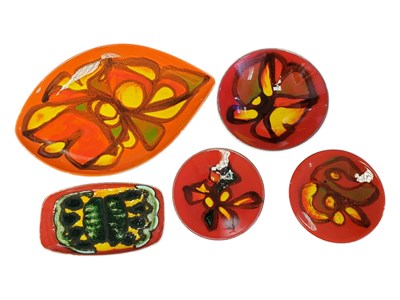Lot 56 - POOLE POTTERY - COLLECTION OF LATE 20TH CENTURY DELPHIS PATTERNED PIECES