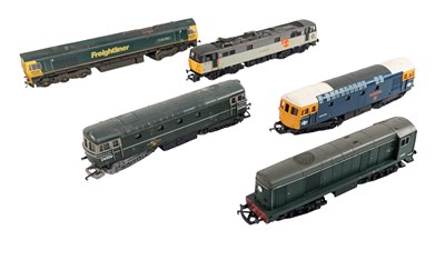 Lot 476 - MODEL RAILWAY - X5 LIMA OO GAUGE LOCOMOTIVES