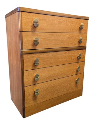 Lot 611 - RON CARTER FOR STAG FURNITURE - CANTATA RANGE - MID CENTURY TEAK CHEST OF DRAWERS
