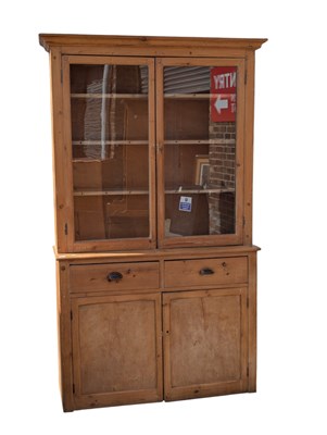 Lot 852 - VICTORIAN COUNTRY PINE DRESSER