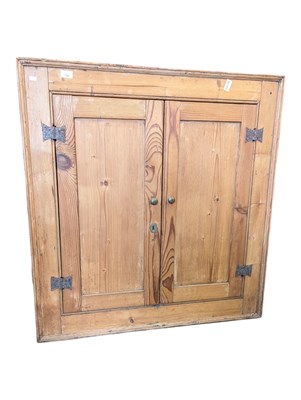 Lot 766 - VICTORIAN 19TH CENTURY COUNTRY PINE FARMHOUSE CORNER CABINET