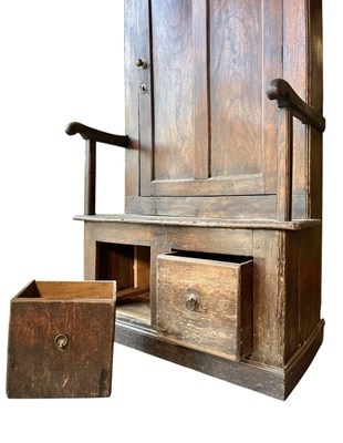 Lot 265 - 18TH CENTURY OAK HALL ' BACON ' SETTLE